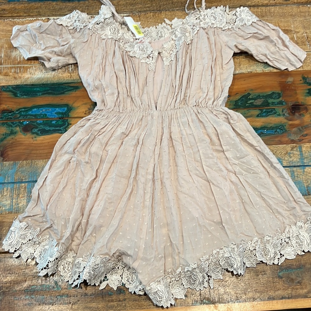 Nwt romper - Picture 5 of 5